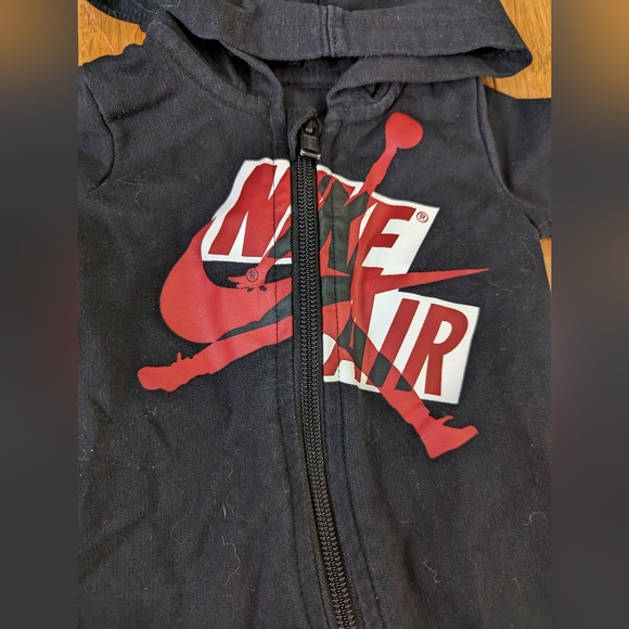 Nike Air baby boys one piece zip up - Picture 2 of 4